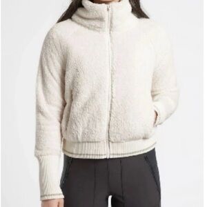 Athleta Cream Sherpa Jacket & Hat Sz Large NWT